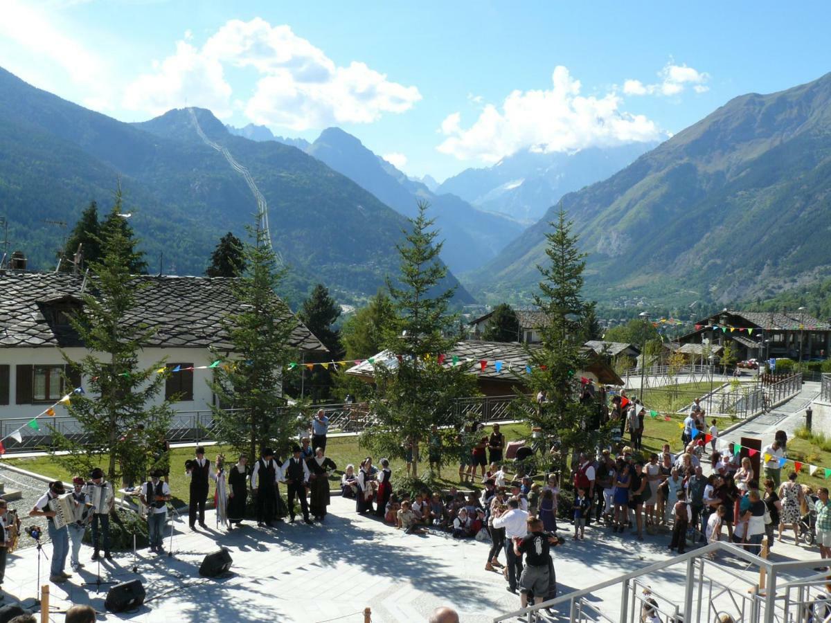 Appartamento Monte Bianco Ла-Саль Экстерьер фото